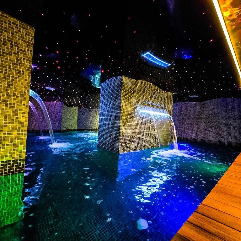Unique Hotel Detaliu instalatie